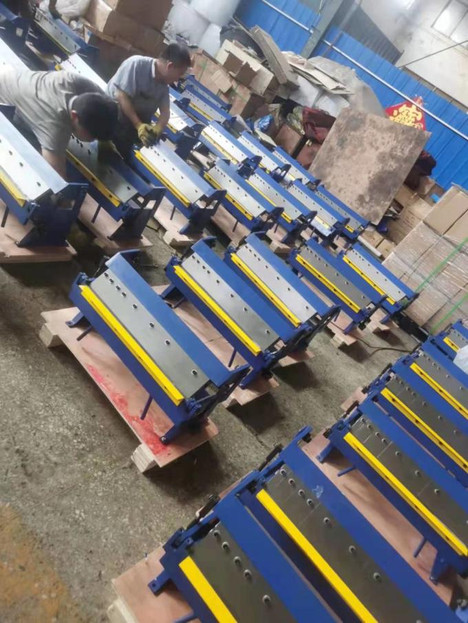 دستگاه برش دستی 1220 میلی متری ترمز دستگاه تاشو فلزی برقی 1