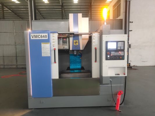 دستگاه فرز عمودی CNC ماشین تراش فلزی Vmc550L گواهینامه GS